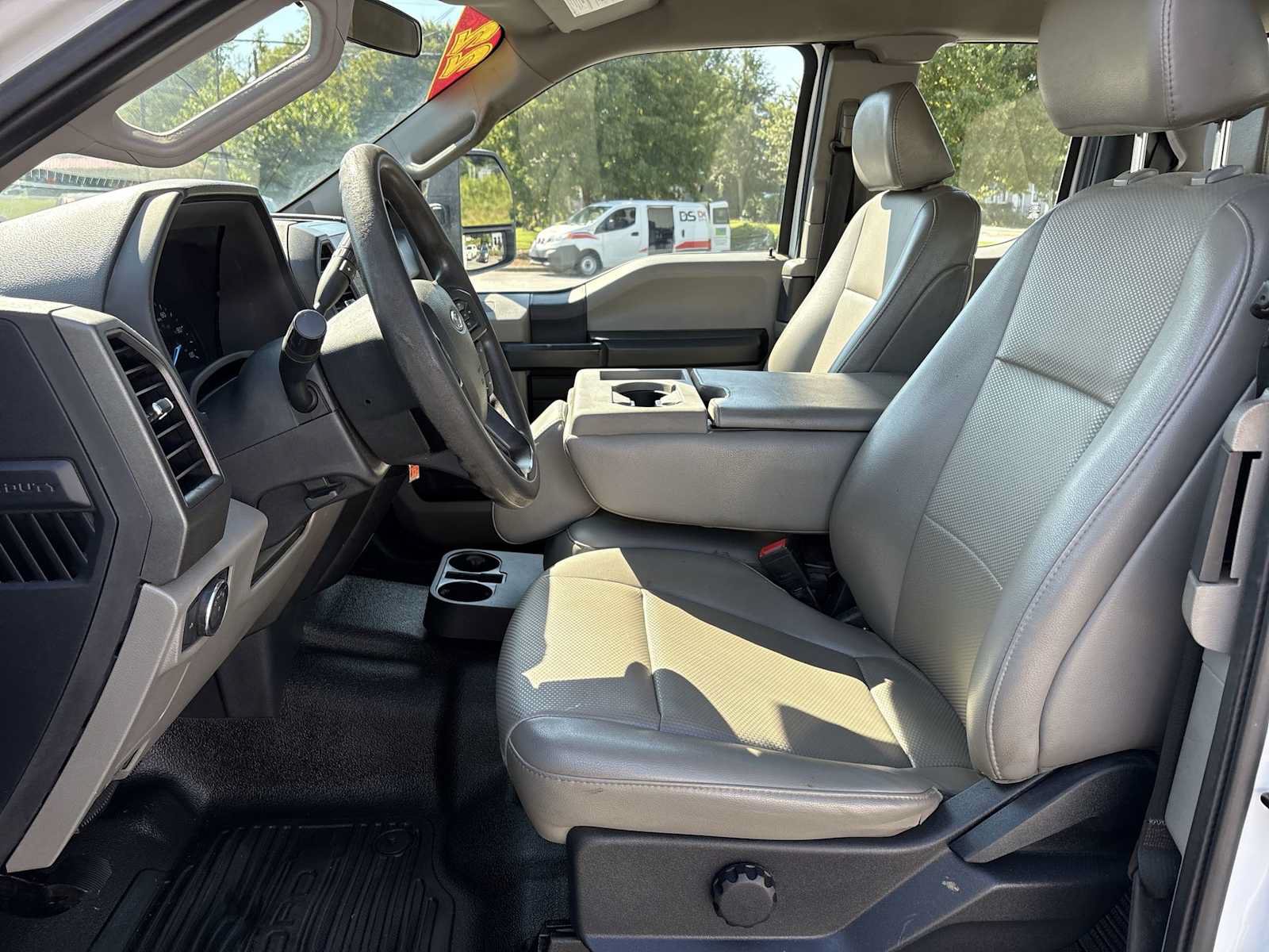 Used 2022 Ford F250 XL w/ Power Equipment Group AWD/4WD image 17