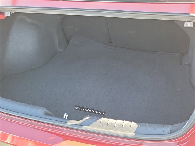 Used 2024 Hyundai Elantra SEL w/ Convenience Package image 22