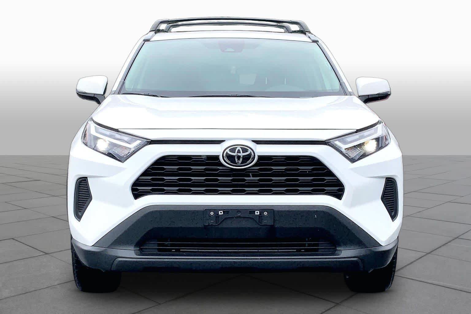 Used 2023 Toyota RAV4 XLE w/ Convenience Package AWD/4WD image 4