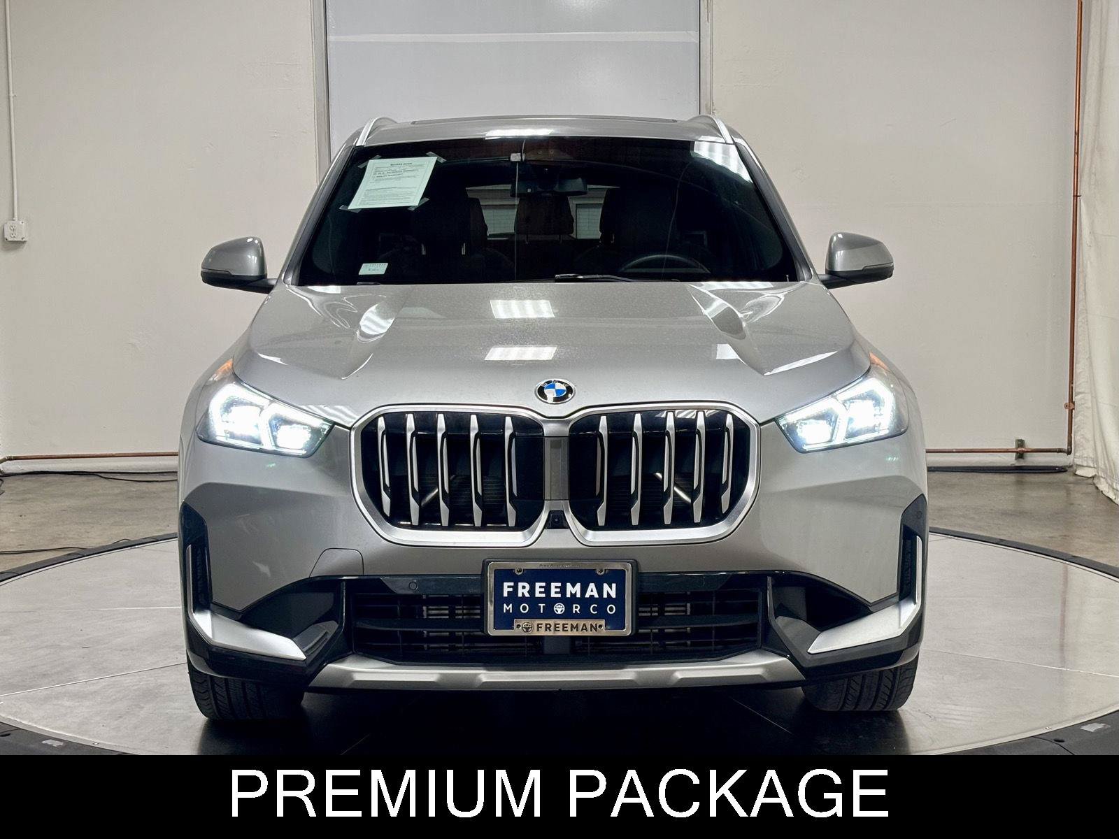 Used 2025 BMW X1 xDrive28i w/ Premium Package AWD/4WD image 3