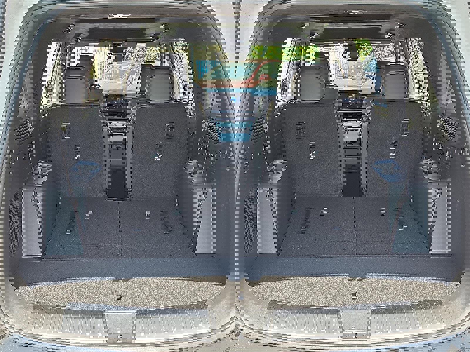 New 2025 Hyundai Santa Fe Calligraphy image 14