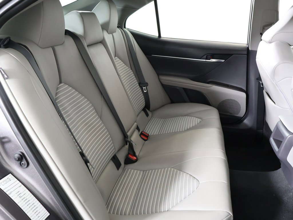 Used 2023 Toyota Camry SE image 31