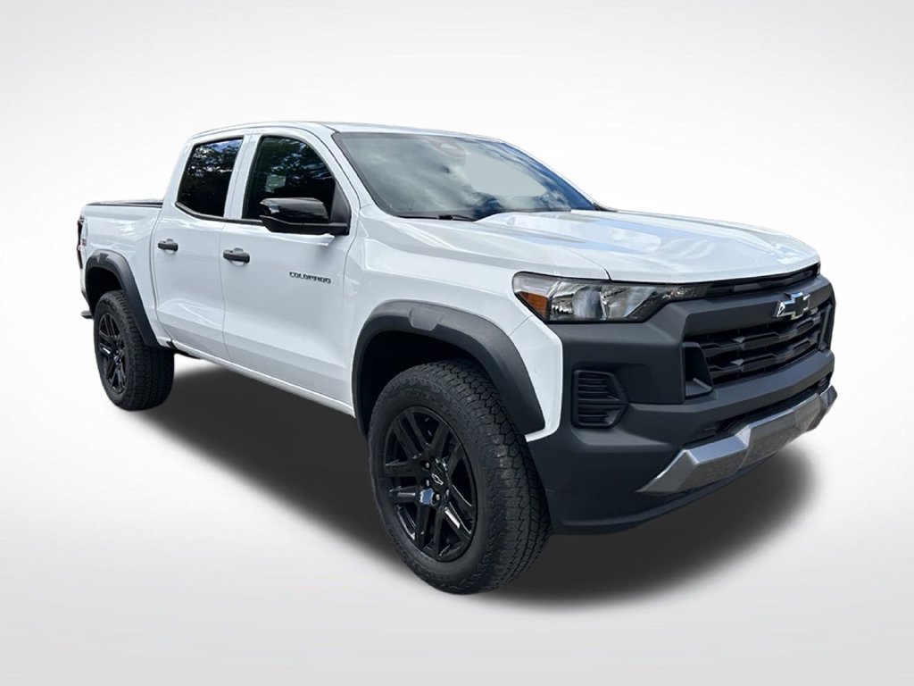 Used 2023 Chevrolet Colorado Trail Boss w/ Advanced Trailering Package AWD/4WD image 8