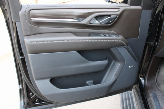 Used 2021 GMC Yukon Denali w/ Denali Premium Package image 24