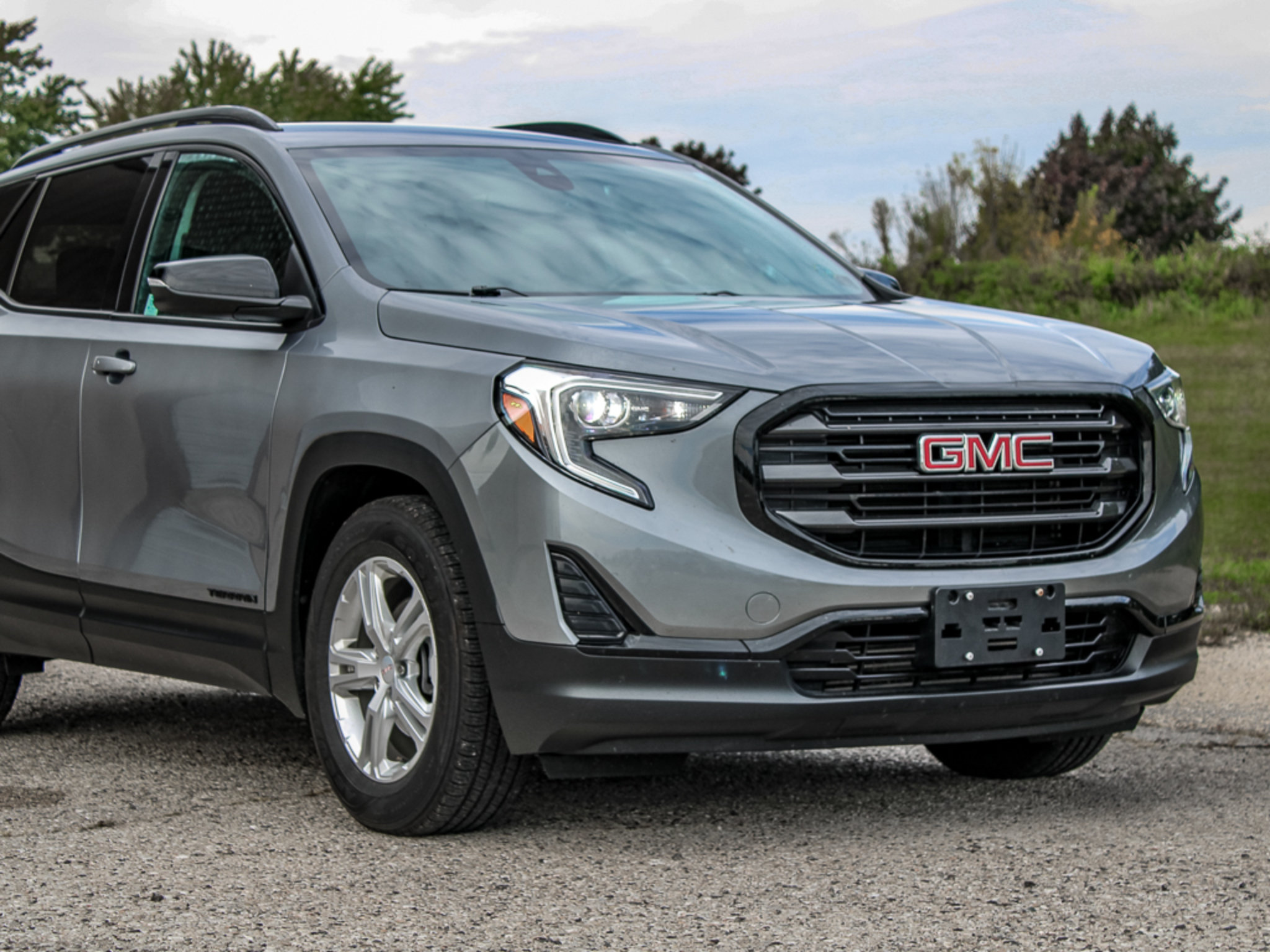 Used 2020 GMC Terrain SLE w/ Driver Convenience Package FWD image 16