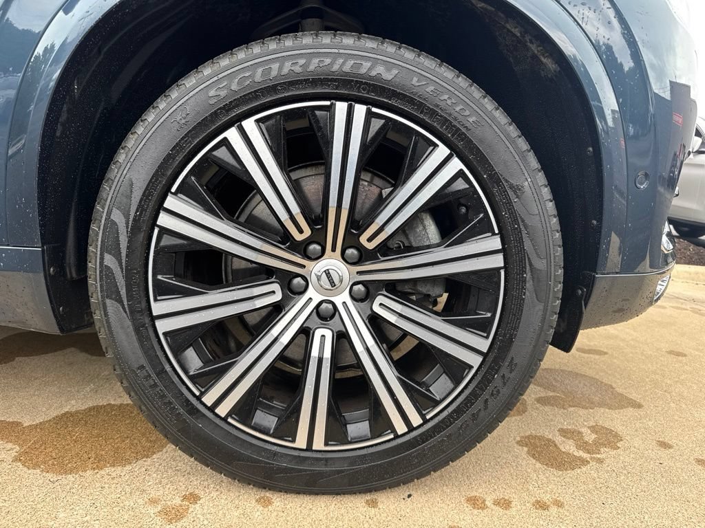 Used 2023 Volvo XC90 B6 Plus AWD/4WD image 24