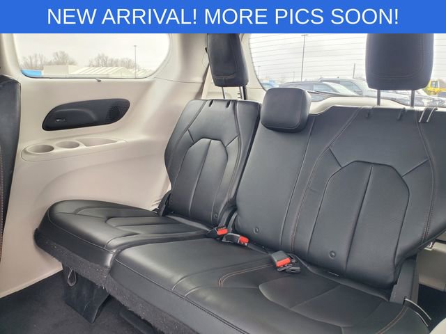 Used 2017 Chrysler Pacifica Touring-L Plus w/ Advanced Safetytec Group image 29