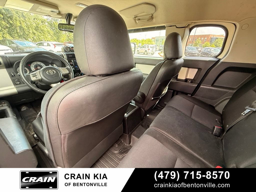Used 2010 Toyota FJ Cruiser 4WD image 26