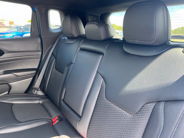 New 2026 Jeep Compass Latitude AWD/4WD image 17