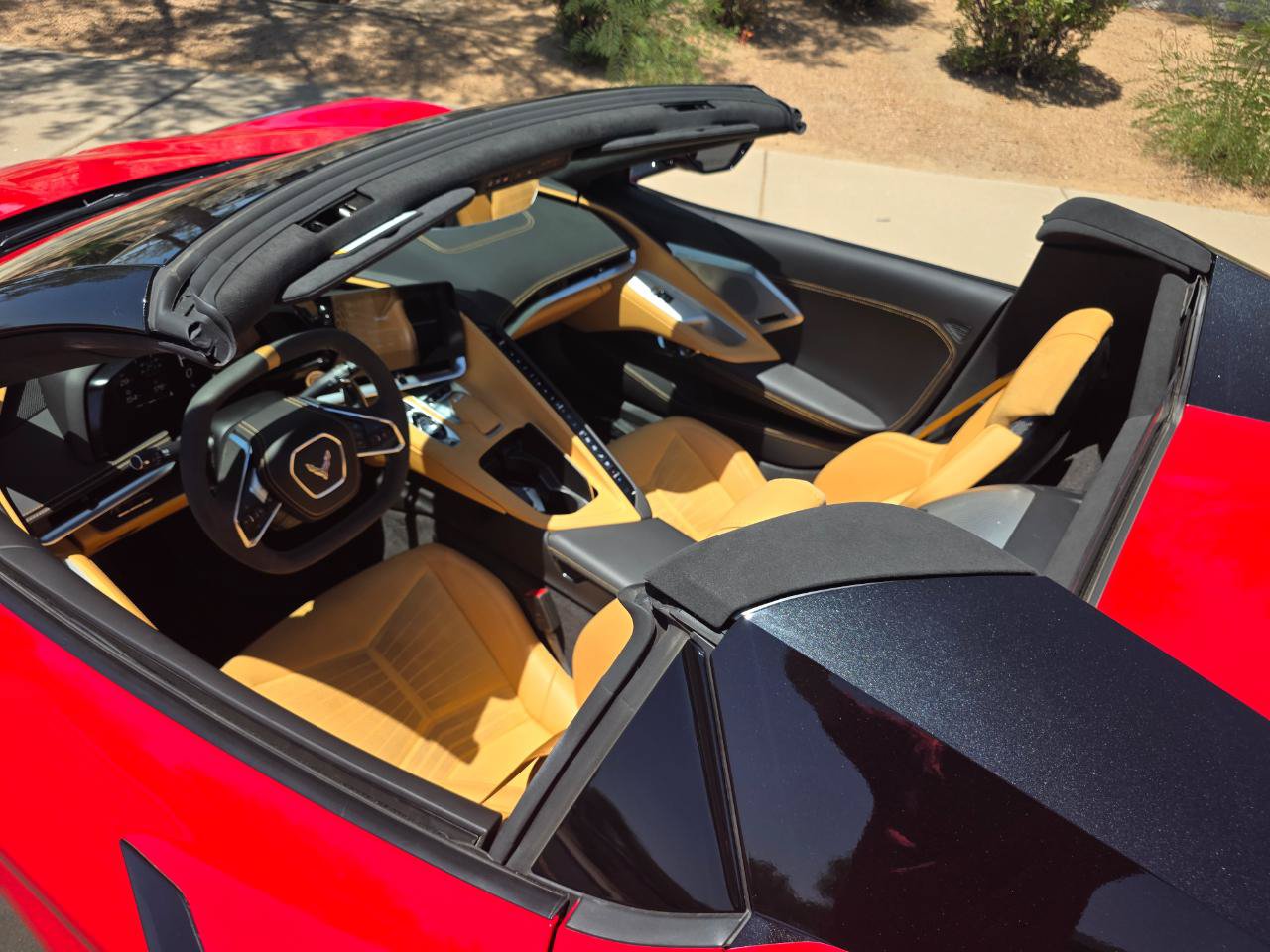 Used 2024 Chevrolet Corvette Stingray Premium Conv w/ Z51 Performance Package RWD image 6