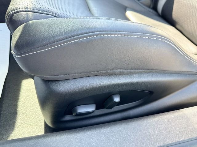 Used 2022 Chevrolet Camaro LT w/ Redline Edition RWD image 12