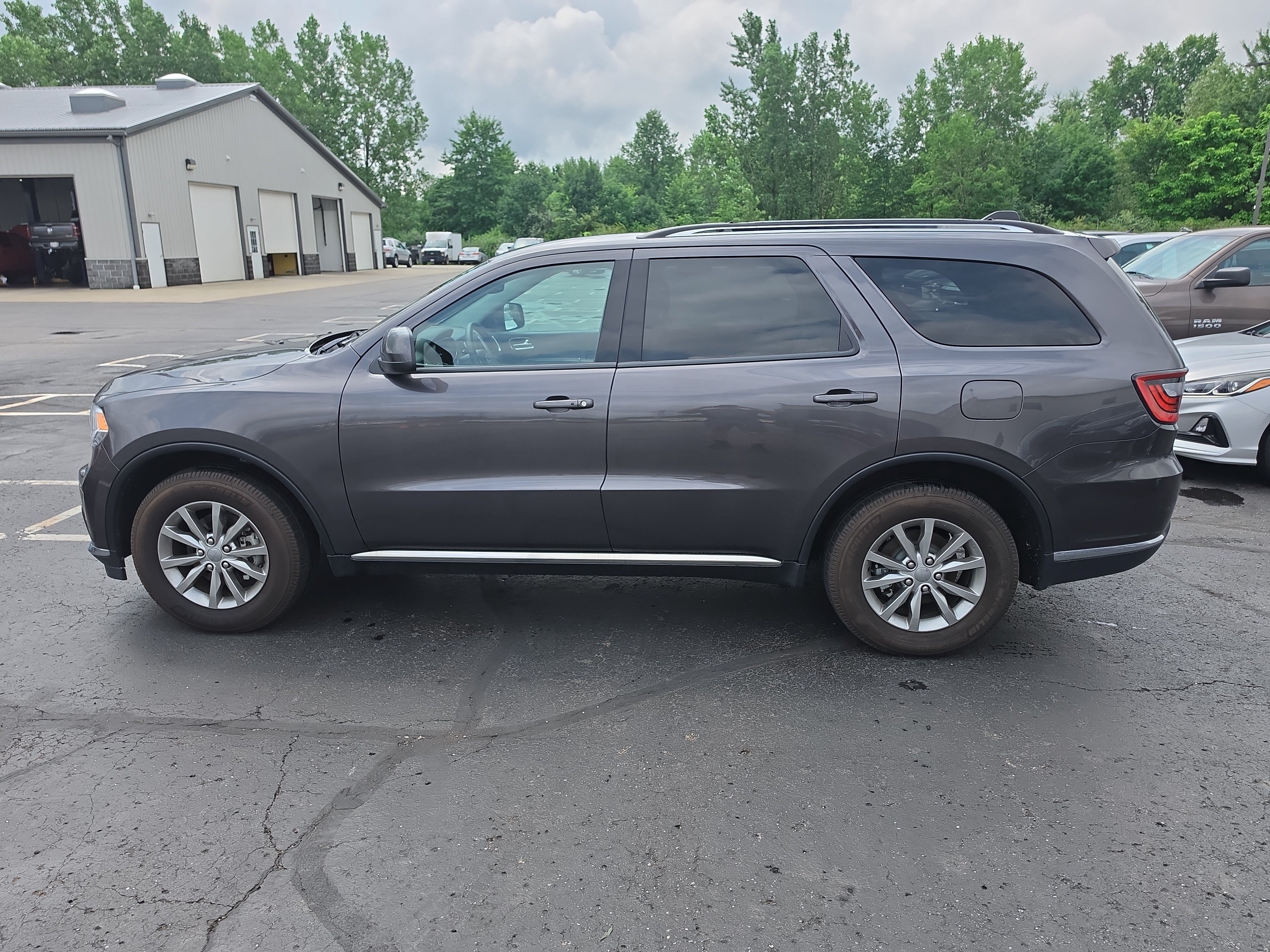 Used 2018 Dodge Durango SXT w/ Quick Order Package 2BB AWD/4WD image 6