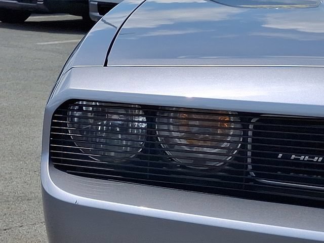 Used 2014 Dodge Challenger SXT RWD image 9