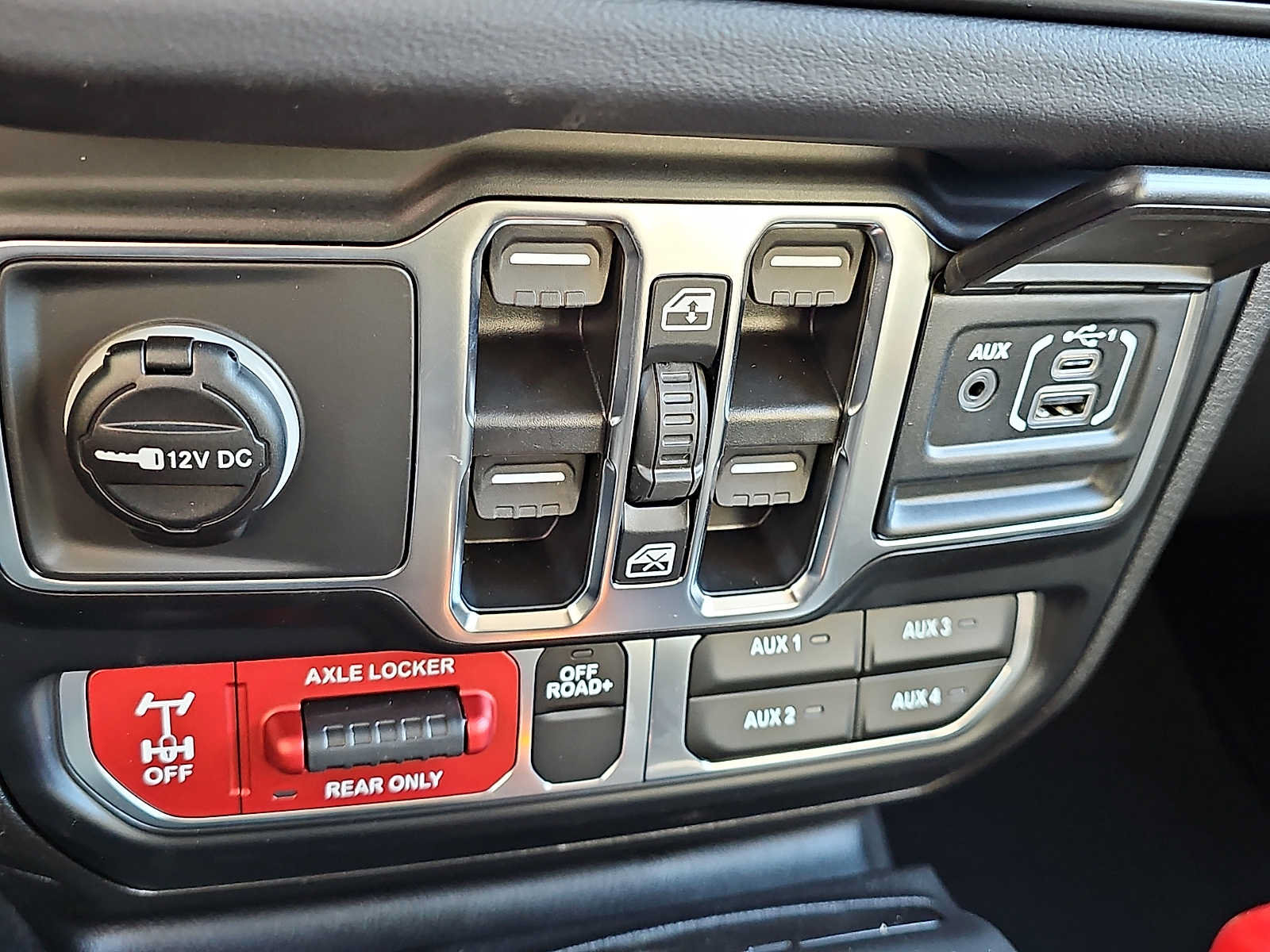 New 2026 Jeep Gladiator Mojave AWD/4WD image 16