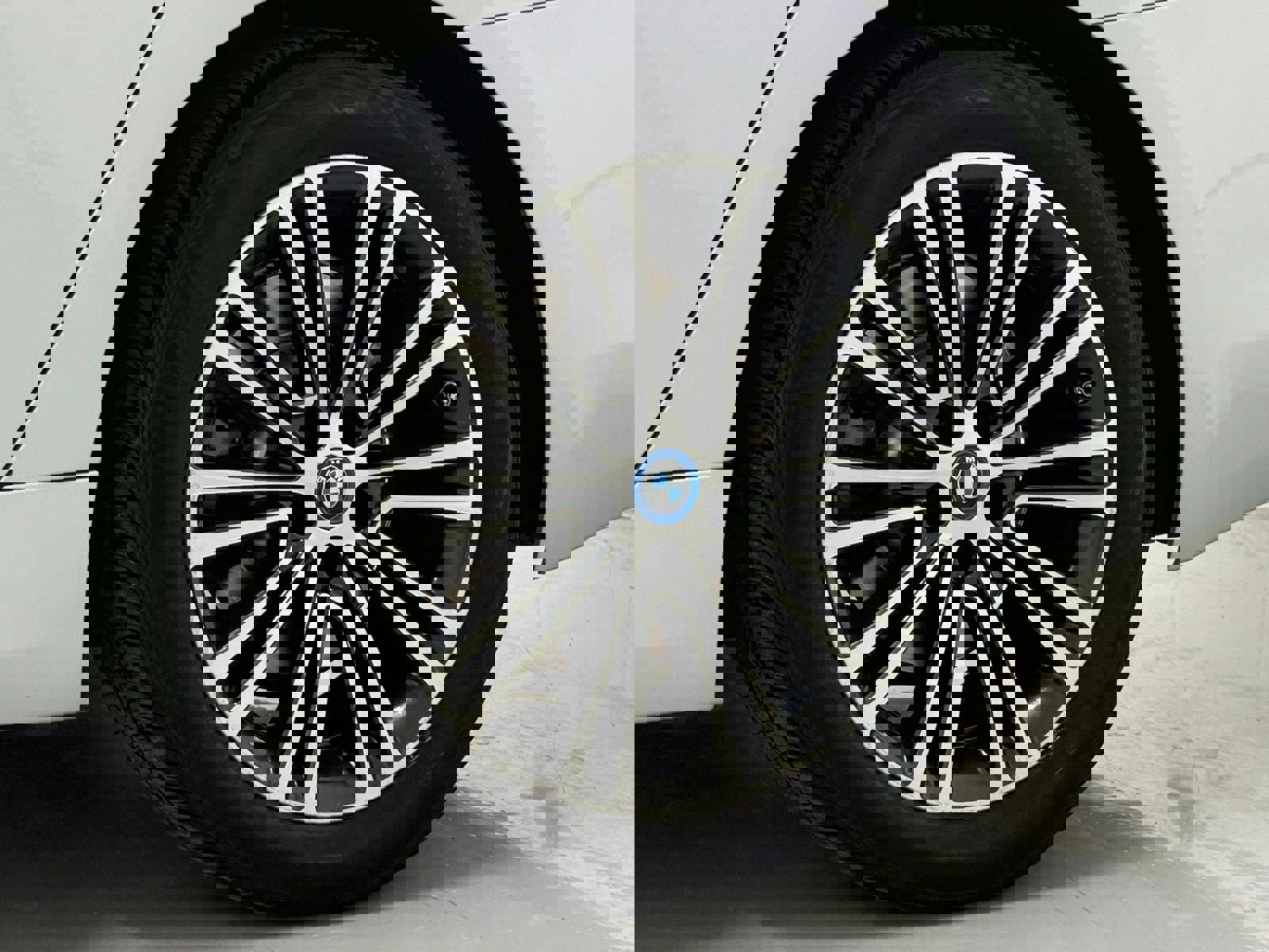 Used 2019 BMW 530e iPerformance w/ Convenience Package image 53