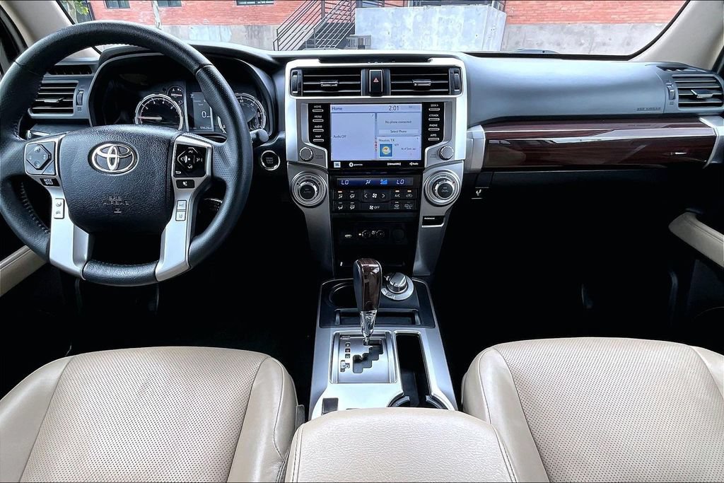 Used 2022 Toyota 4Runner Limited AWD/4WD image 21