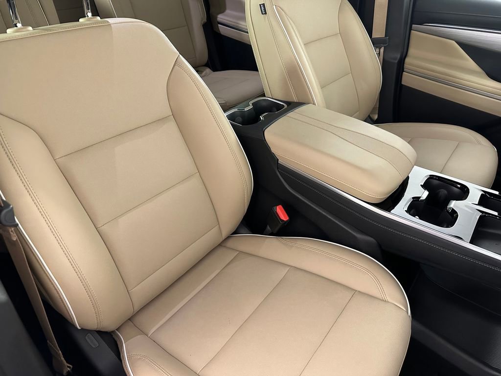 Used 2025 Buick Enclave Preferred w/ Power Package AWD/4WD image 34