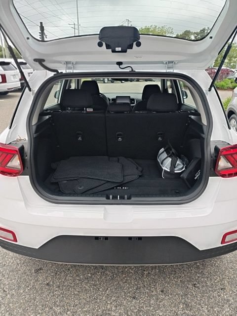 Certified 2026 Hyundai Venue SE FWD image 8