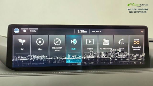 Used 2024 Genesis G80 image 48