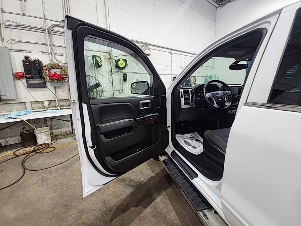 Used 2018 GMC Sierra 1500 SLE w/ Suspension Package, Off-Road AWD/4WD image 7
