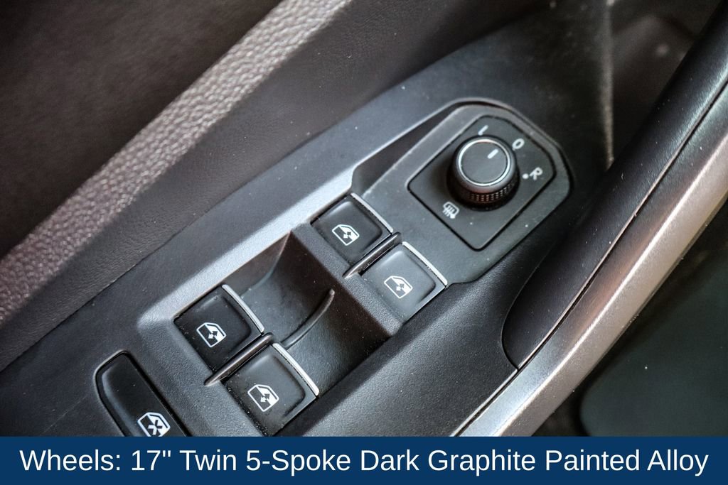 Used 2023 Volkswagen Jetta SE w/ Panoramic Sunroof Package image 20