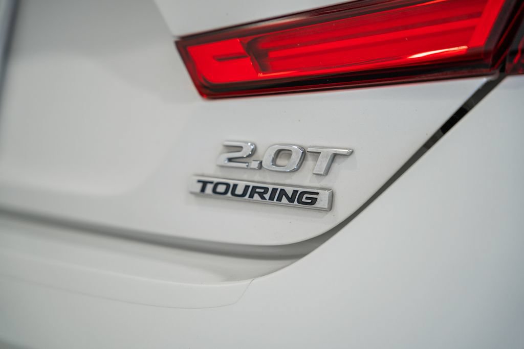 Used 2018 Honda Accord Touring image 8