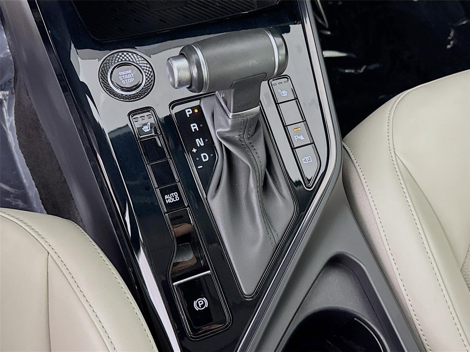 Certified 2023 Kia Niro EX Touring FWD image 19