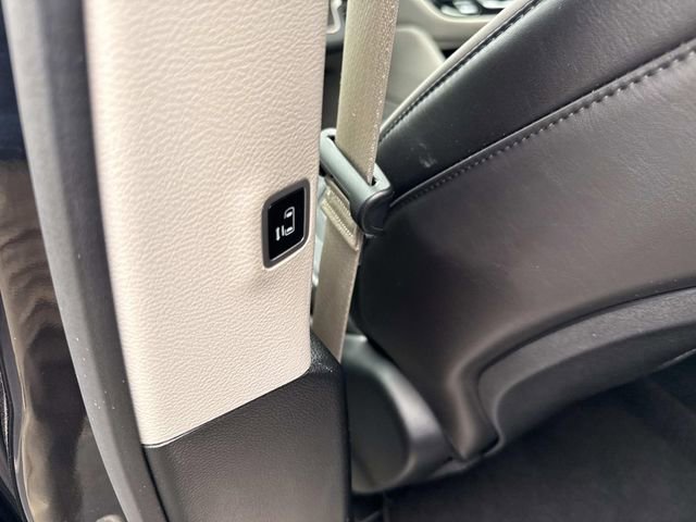 Used 2023 Chrysler Pacifica Limited image 20