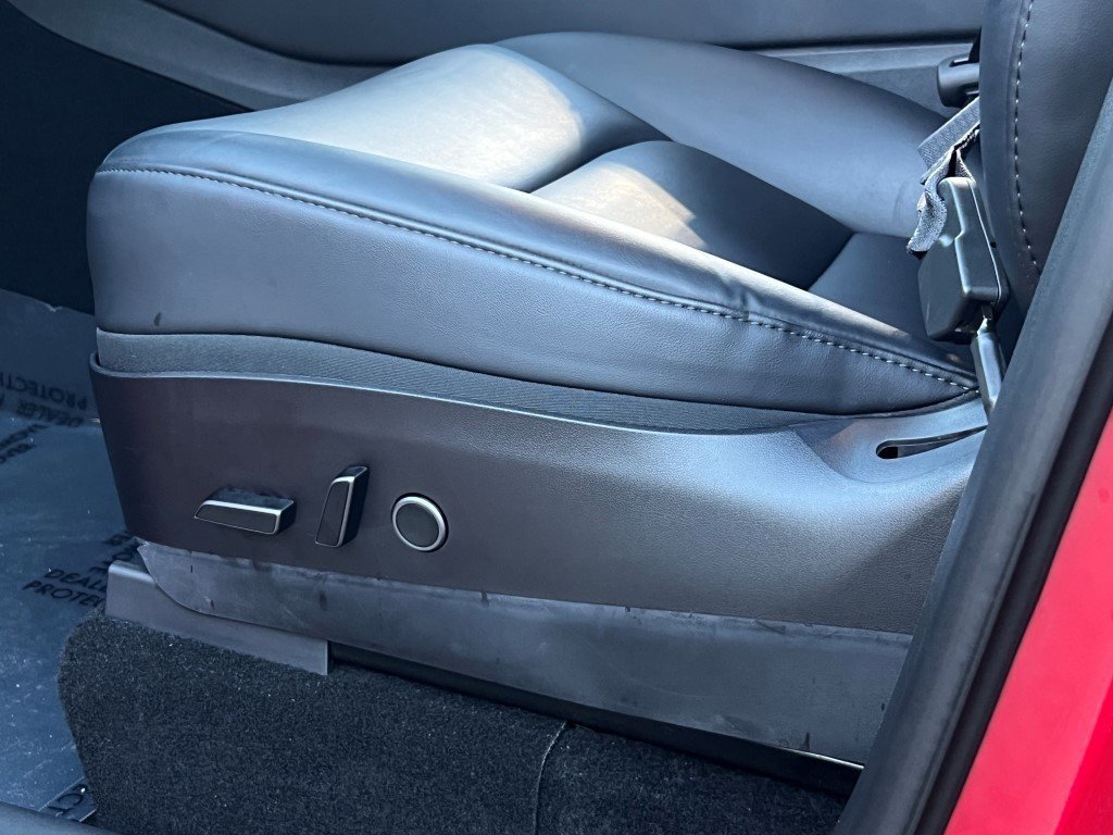 Used 2023 Tesla Model Y Long Range image 19