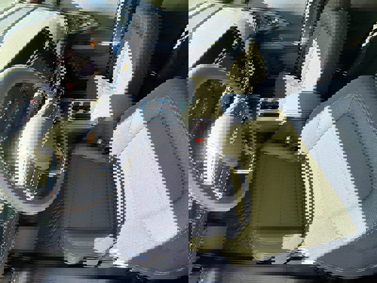 New 2026 Chevrolet Equinox EV LT image 3