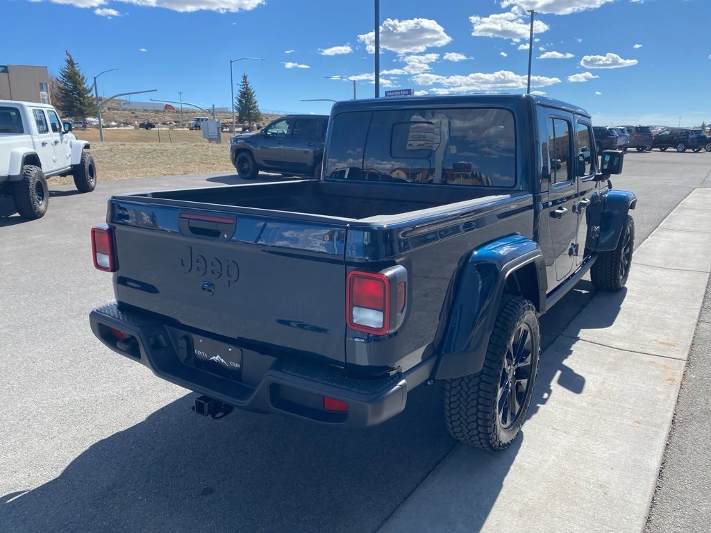 New 2025 Jeep Gladiator Sport image 9