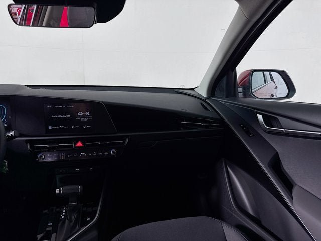 New 2026 Kia Niro LX FWD image 24
