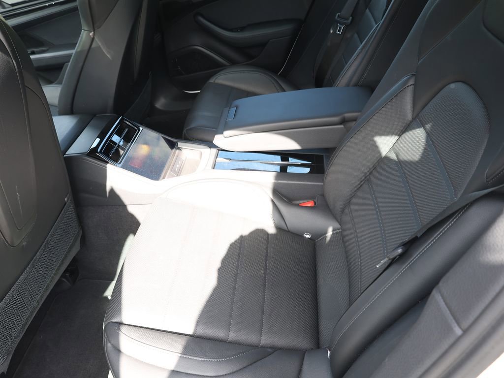 Used 2025 Porsche Panamera 4 image 20