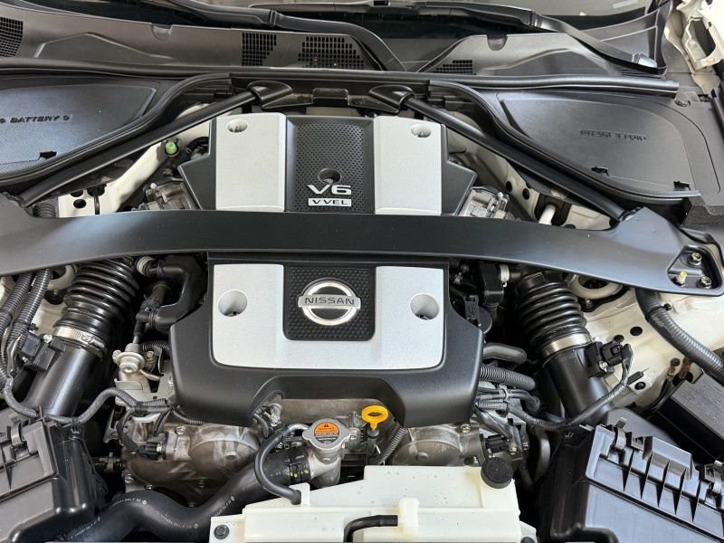 Used 2009 Nissan 370Z Touring w/ Sport Pkg image 26