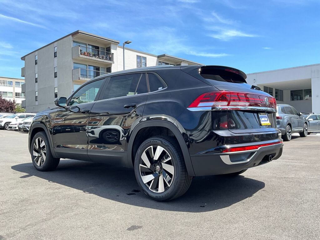 New 2025 Volkswagen Atlas Cross Sport SE image 6
