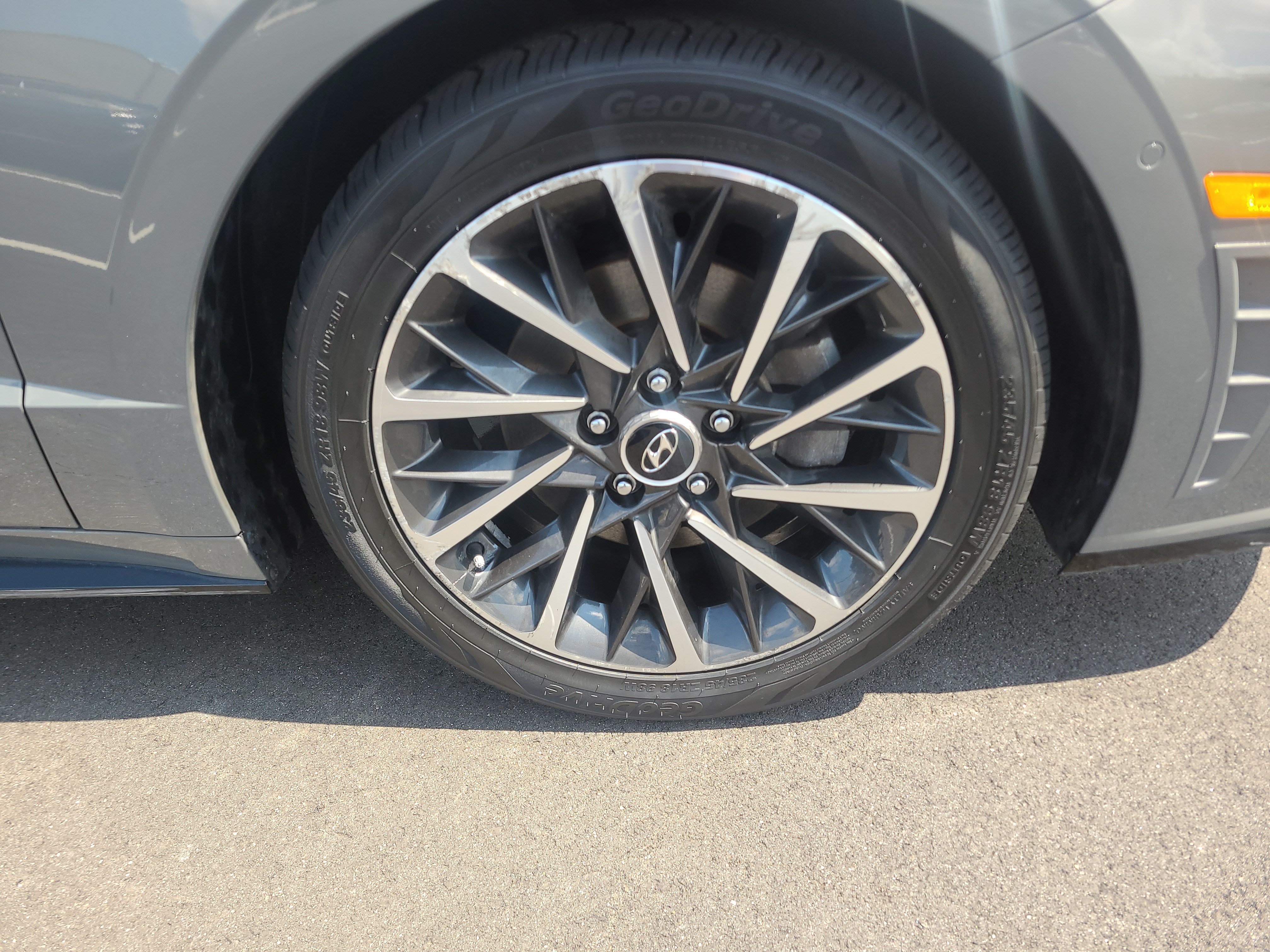 Used 2022 Hyundai Sonata Limited w/ Cargo Package FWD image 12