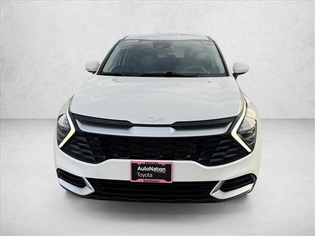 Used 2024 Kia Sportage LX image 2