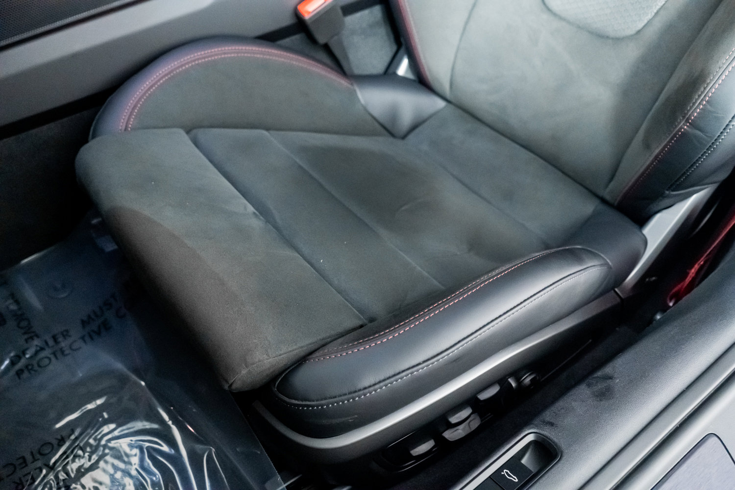 Used 2025 Porsche 911 Carrera GTS image 28