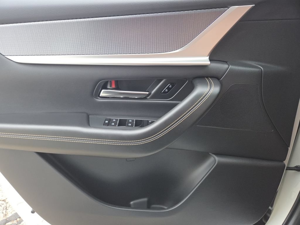 New 2026 MAZDA CX-70 SC AWD/4WD image 16