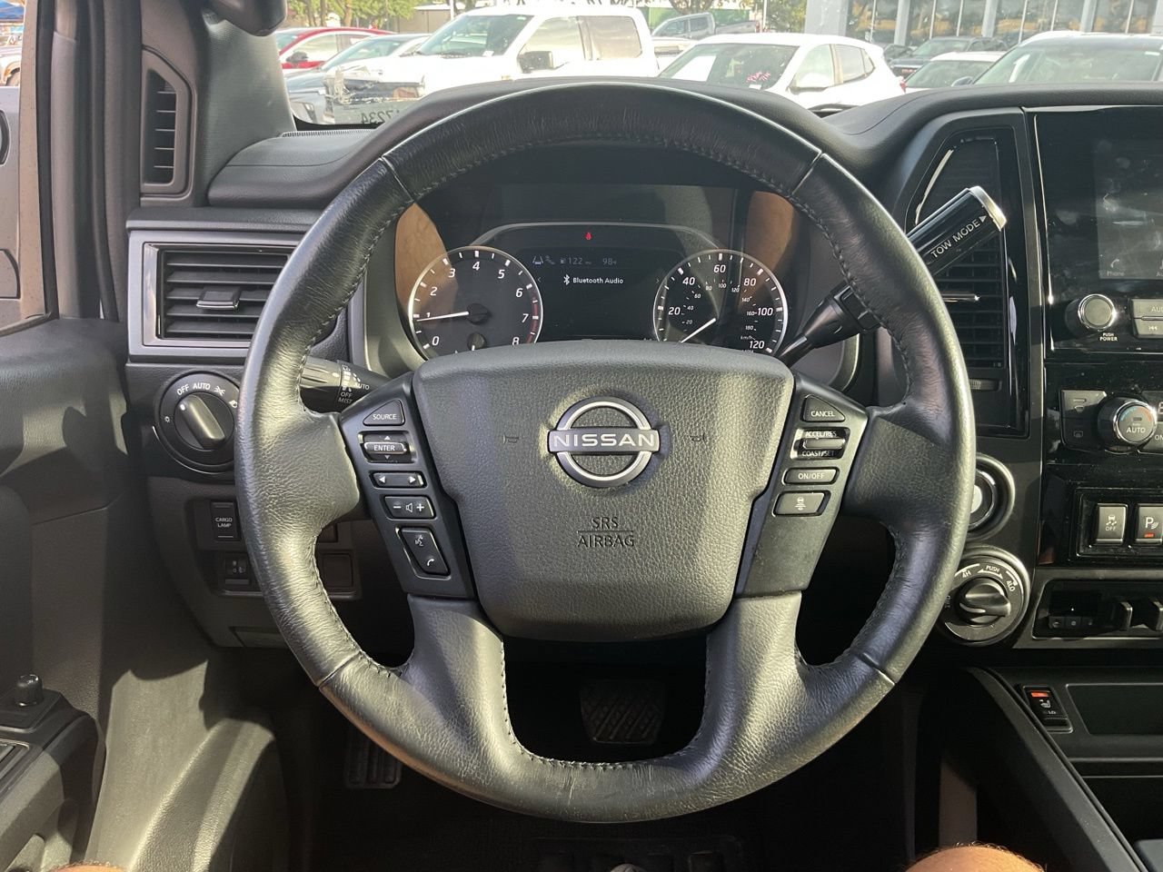 Used 2023 Nissan Titan SV w/ SV Convenience Package AWD/4WD image 27