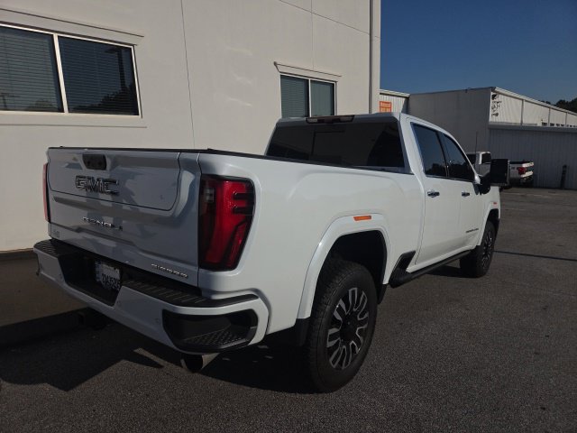 Used 2026 GMC Sierra 3500 Denali Ultimate AWD/4WD image 4