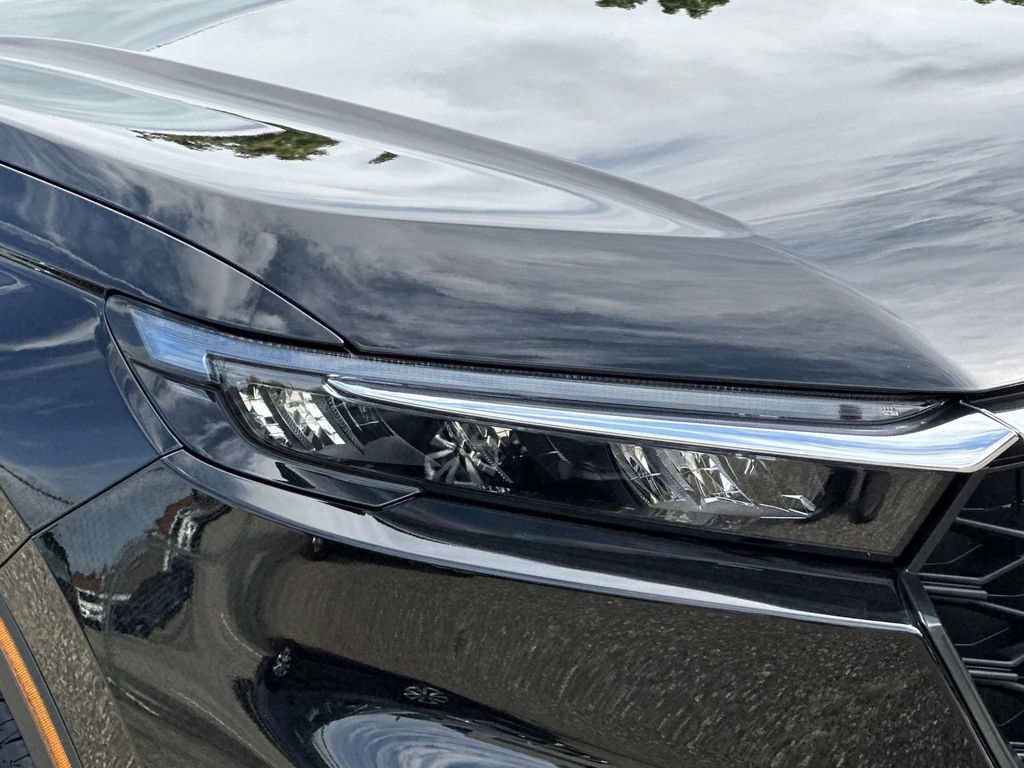 Certified 2025 Honda CR-V LX image 7