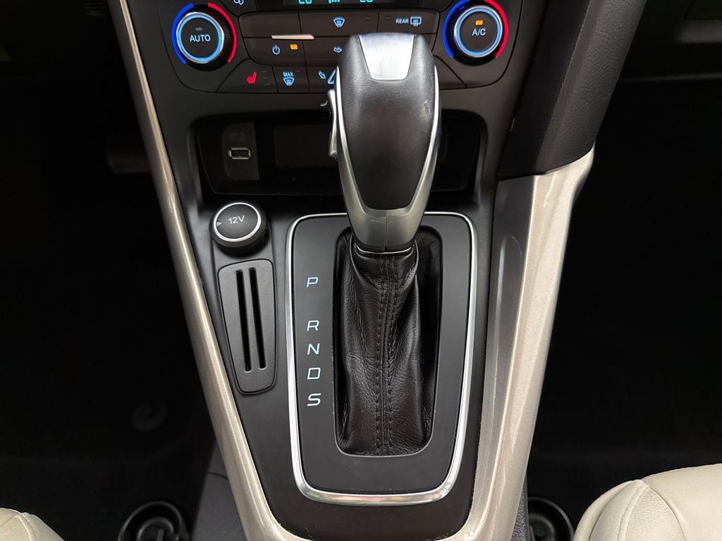 Used 2015 Ford Focus Titanium image 19