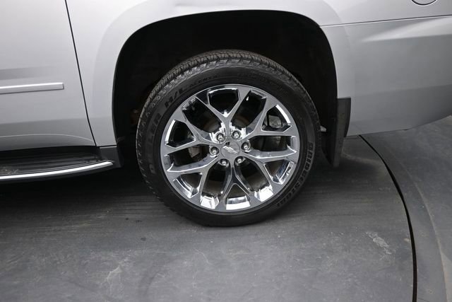Used 2019 Chevrolet Suburban Premier AWD/4WD image 41