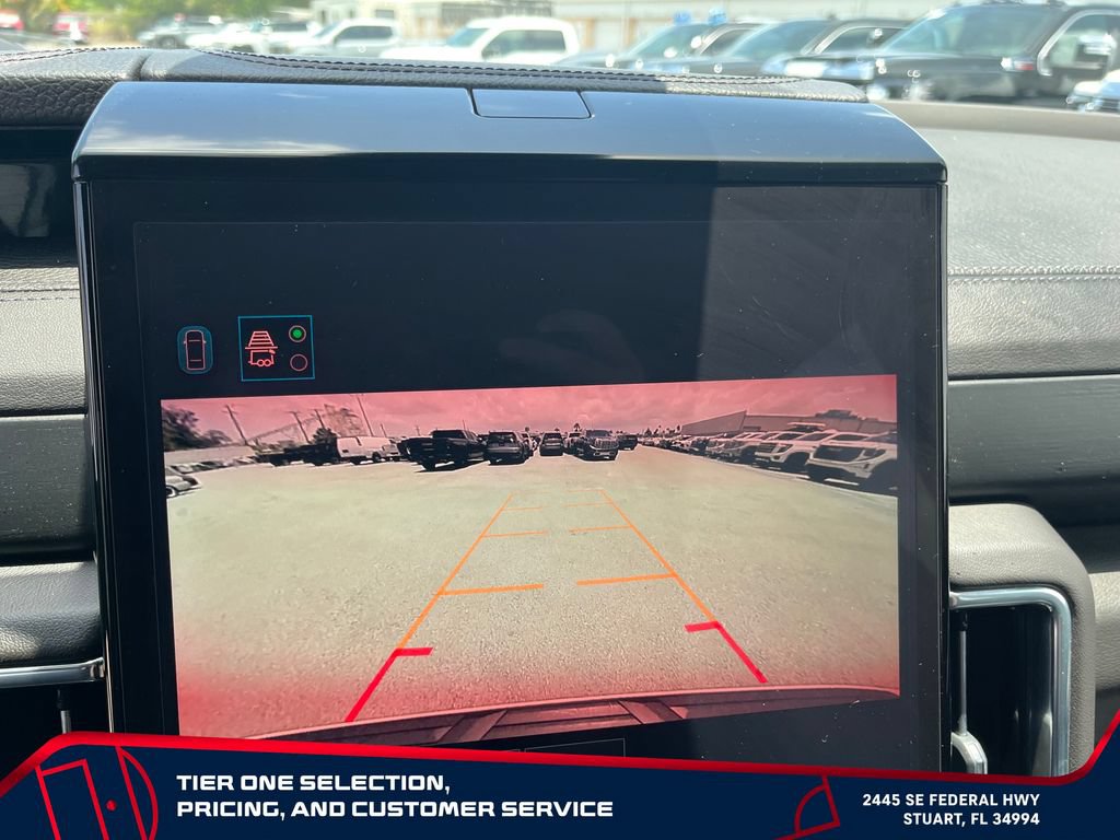 Used 2025 GMC Yukon Denali AWD/4WD image 23