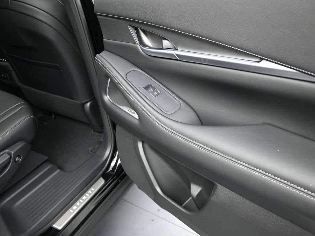 New 2026 INFINITI QX60 Luxe w/ Cargo Package image 23