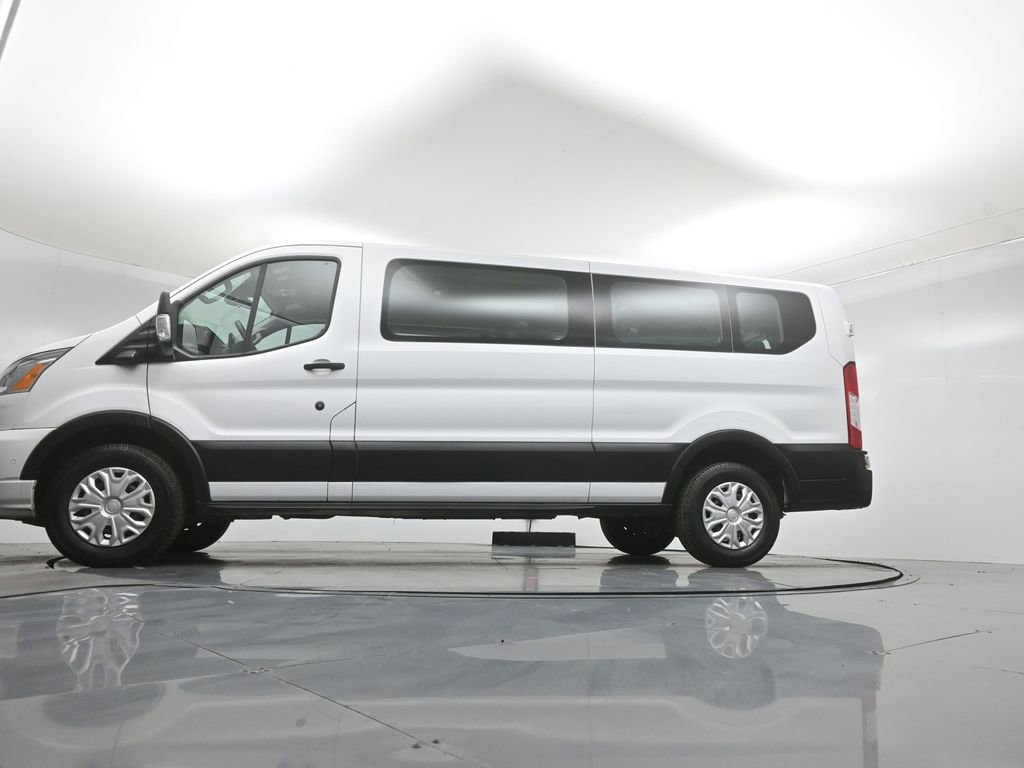 Certified 2022 Ford Transit 350 XLT RWD image 46