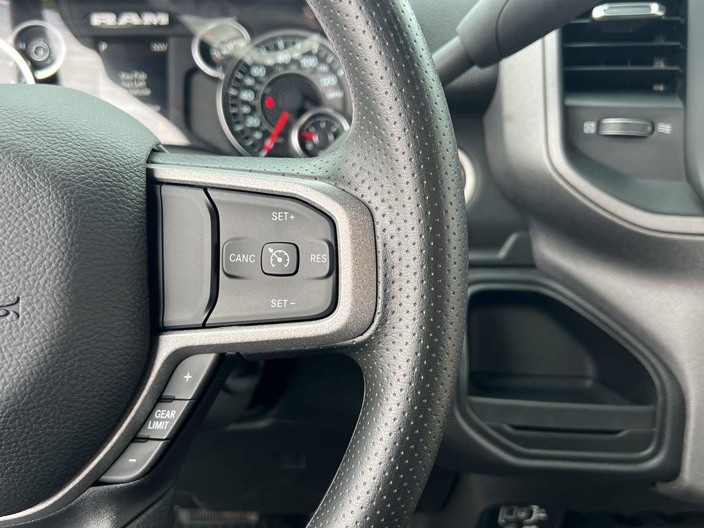 New 2024 RAM 5500 Tradesman image 31