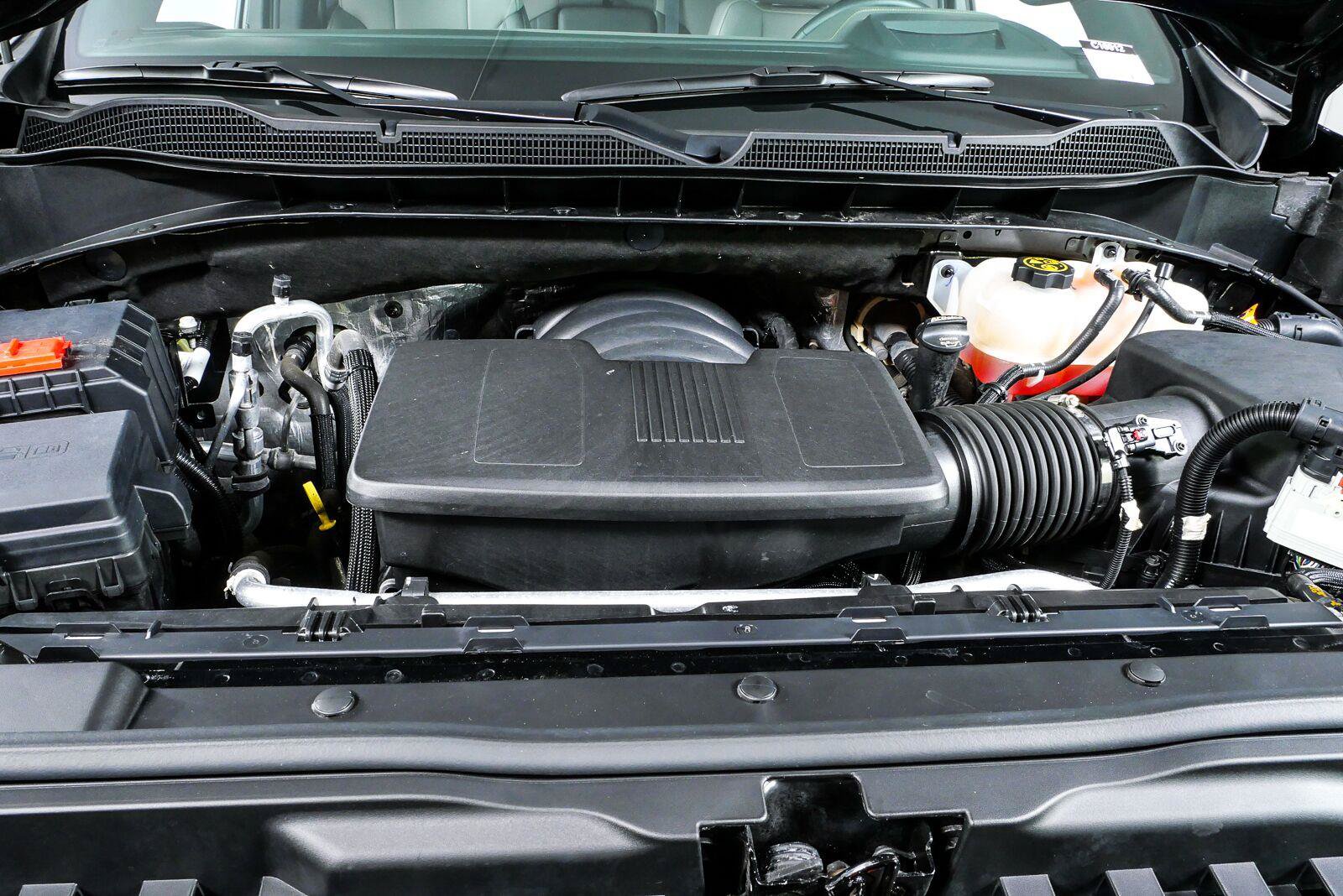 Used 2022 Chevrolet Silverado 1500 ZR2 w/ Technology Package AWD/4WD image 33