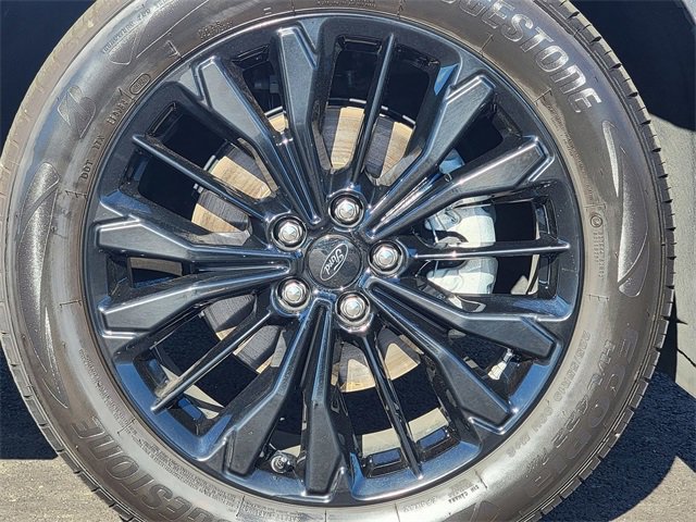 Certified 2025 Ford Escape ST-Line Elite w/ Premium Technology Package image 17